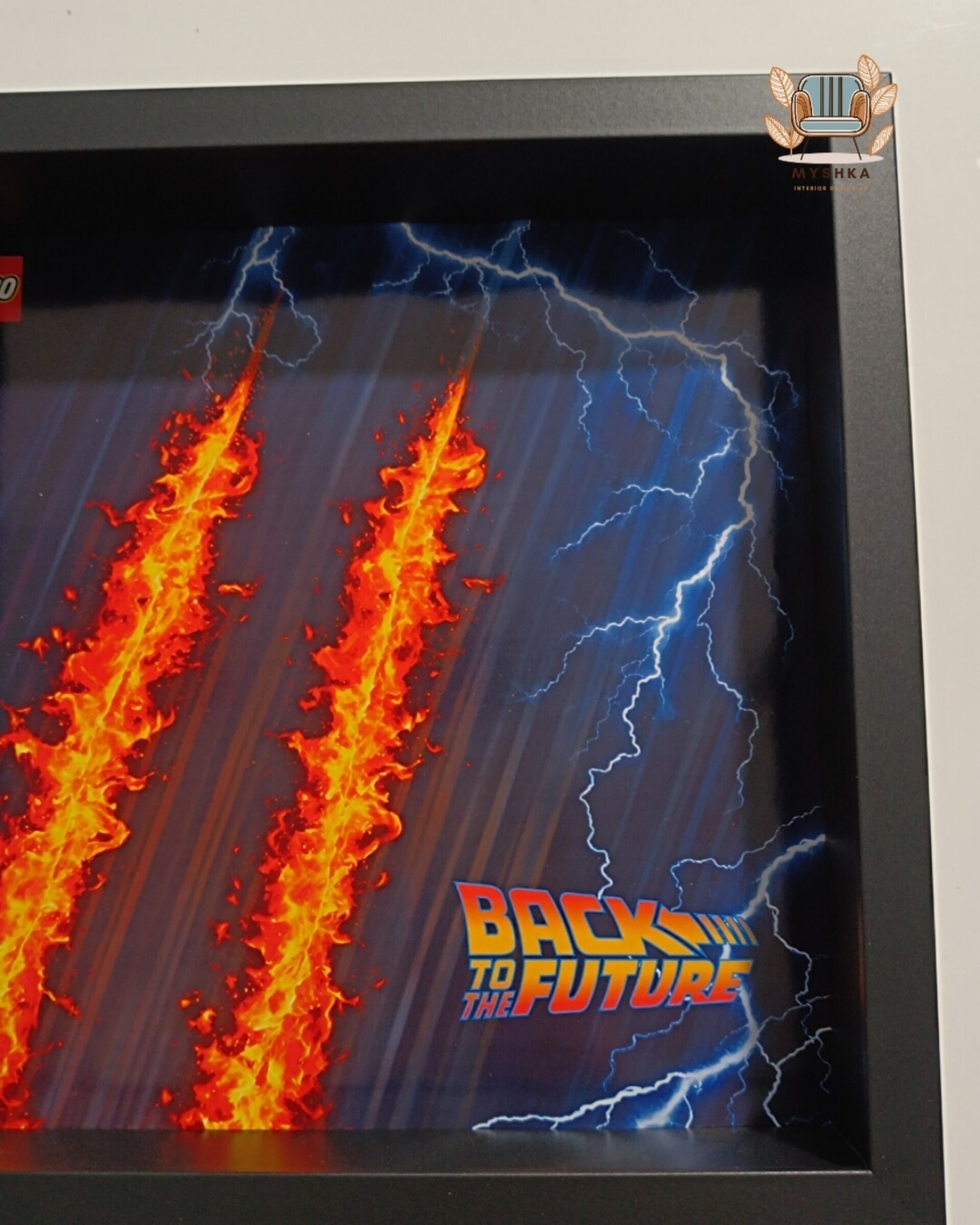 Marco expositor vehículos LEGO® Speed Champions Regreso al Futuro, set 77256 - 2