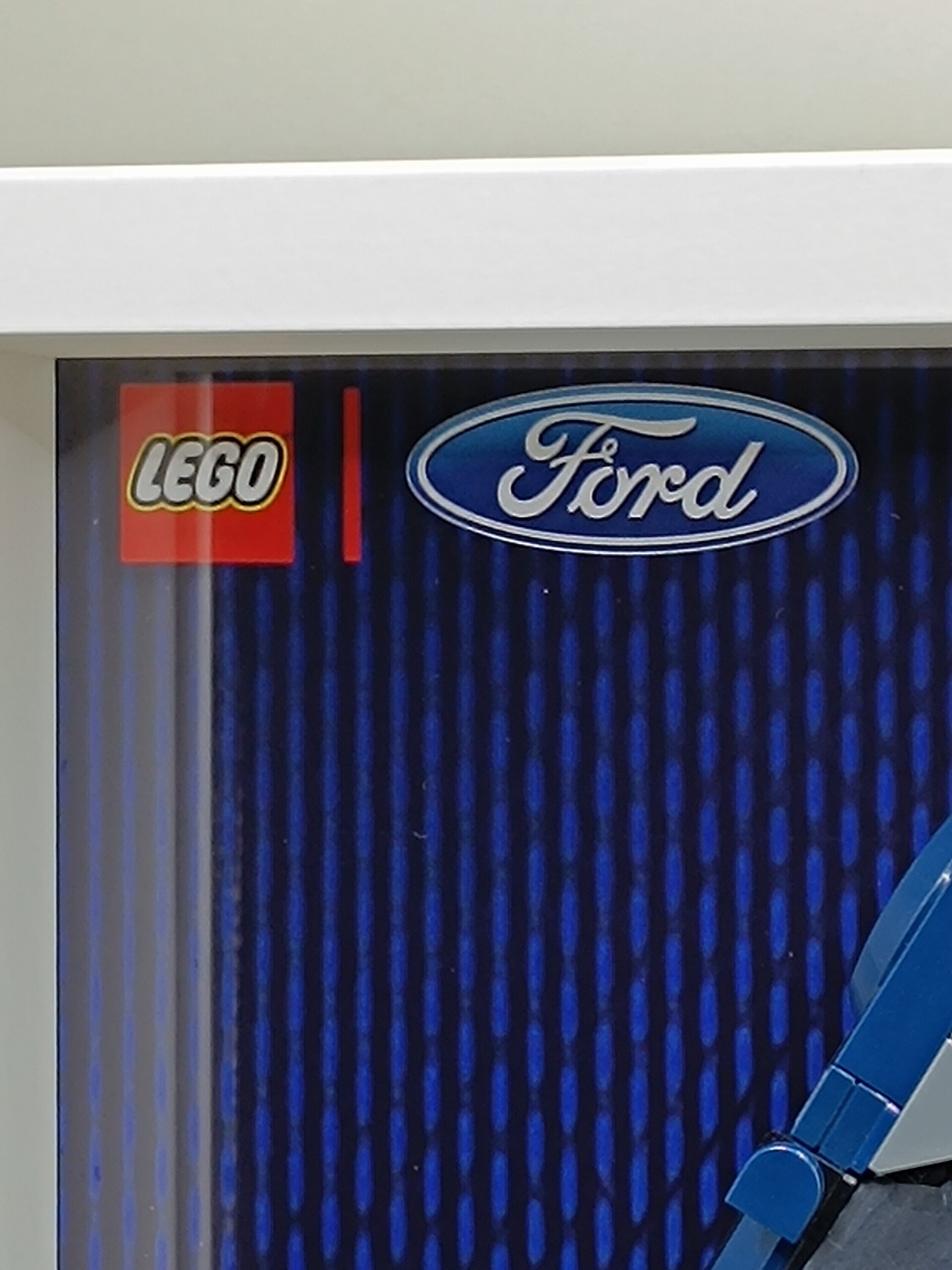 Marco expositor vehículos LEGO® Speed Ford Mustang Dark Horse - 4